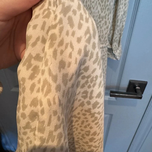 Babaton Bennett Dress Size XS 100% Silk Giraffe Print Mini Travel DAMAGED READ - Picture 11 of 15